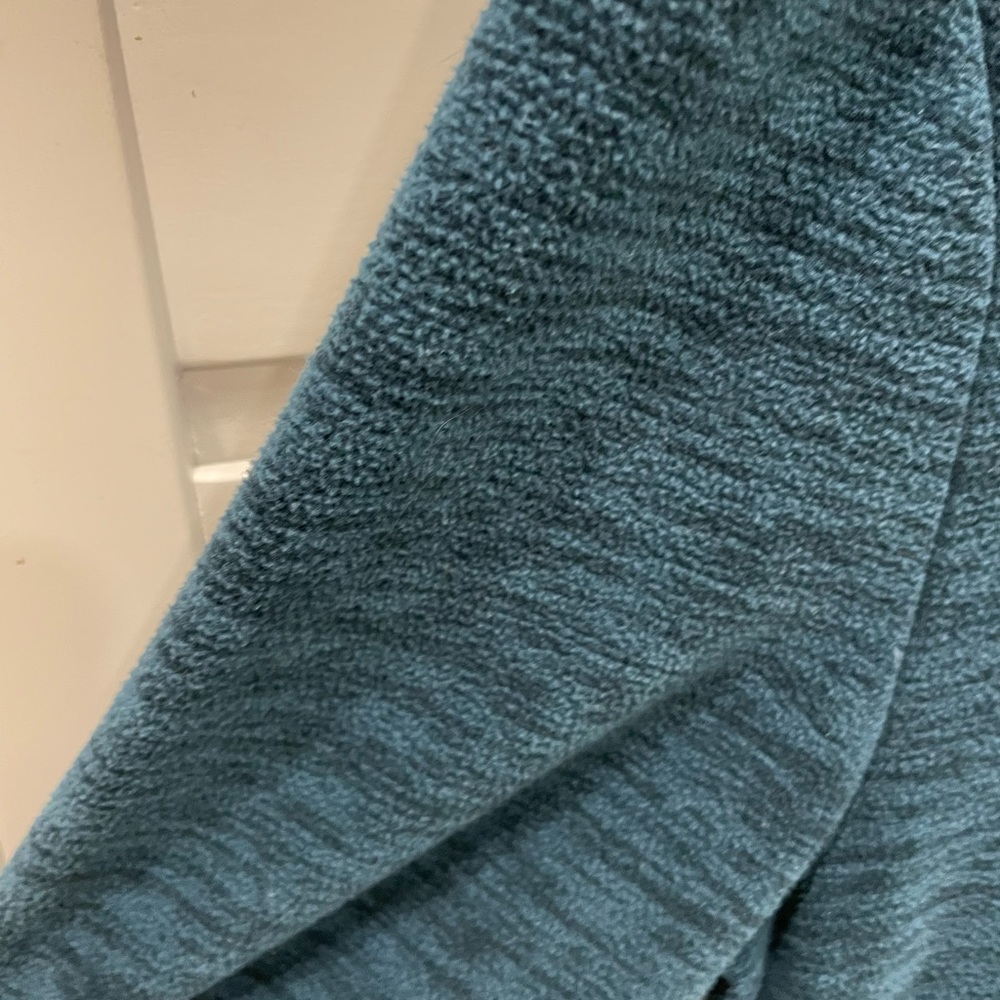 Bench Sweater - Picture 5 of 5